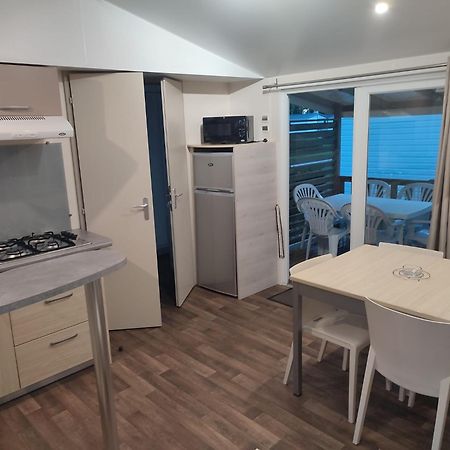 Mobil-Home 6 Personnes Avec Tv Et Clim N' B025 Boofzheim المظهر الخارجي الصورة